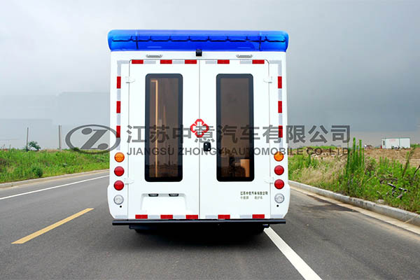 中意SZY5043XJHN依維柯寶迪方艙救護車