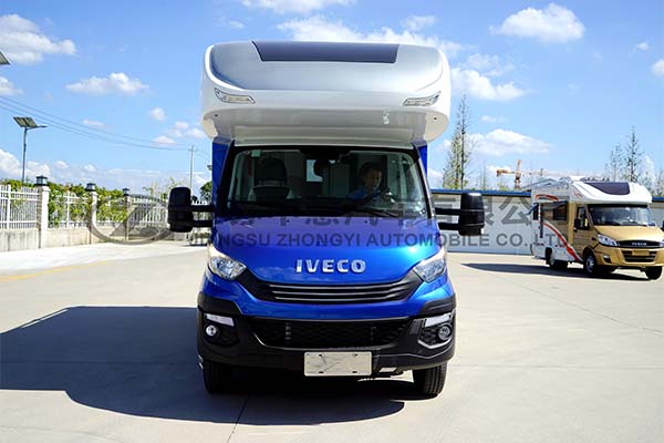 中意SZY5045XLJ進(jìn)口自動(dòng)擋雙拓展依維柯C型房車