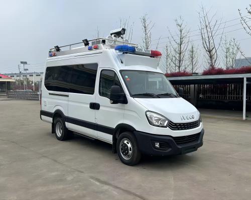 依維柯指揮車