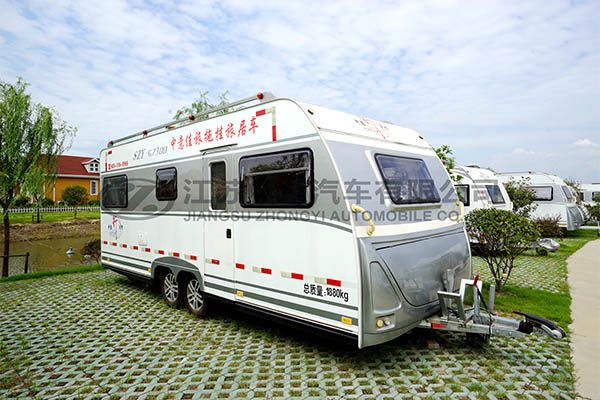 宿營車