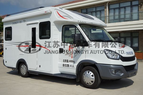 自動擋房車
