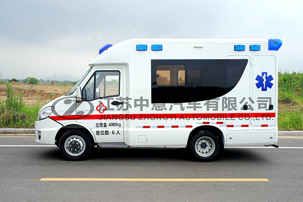 中意SZY5045XJHN2依維柯歐勝方艙救護車