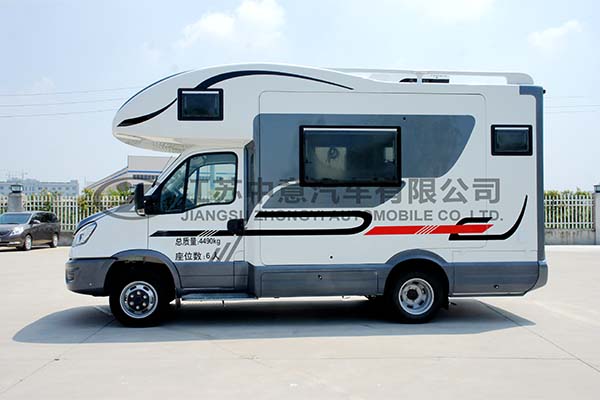 中意SZY5045XLJN2歐勝單拓展自動擋依維柯C型房車
