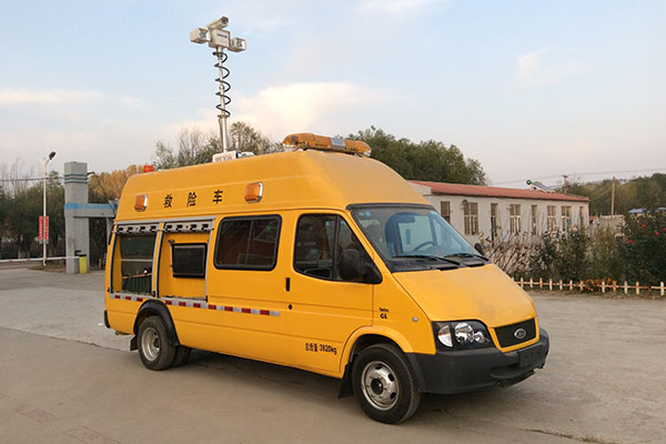 搶險車